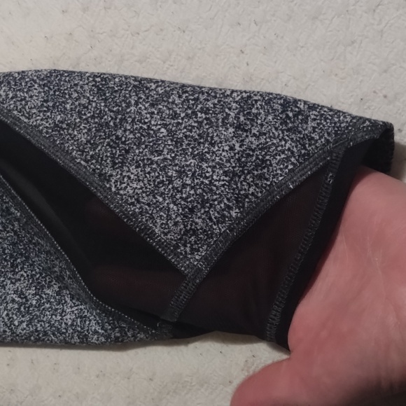 Lululemon speckled cropped leggings - Picture 2 of 7